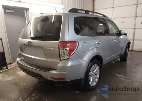 2012 Subaru Forester 2.5X Limited из США, поврежденный, VIN JF2SHBEC6CH451988